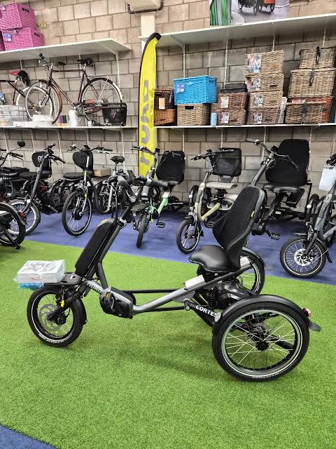 Huka Cortex XS Driewieler fiets met ondersteuning Grijs Huka Cortex XS Driewieler fiets met ondersteuning Grijs