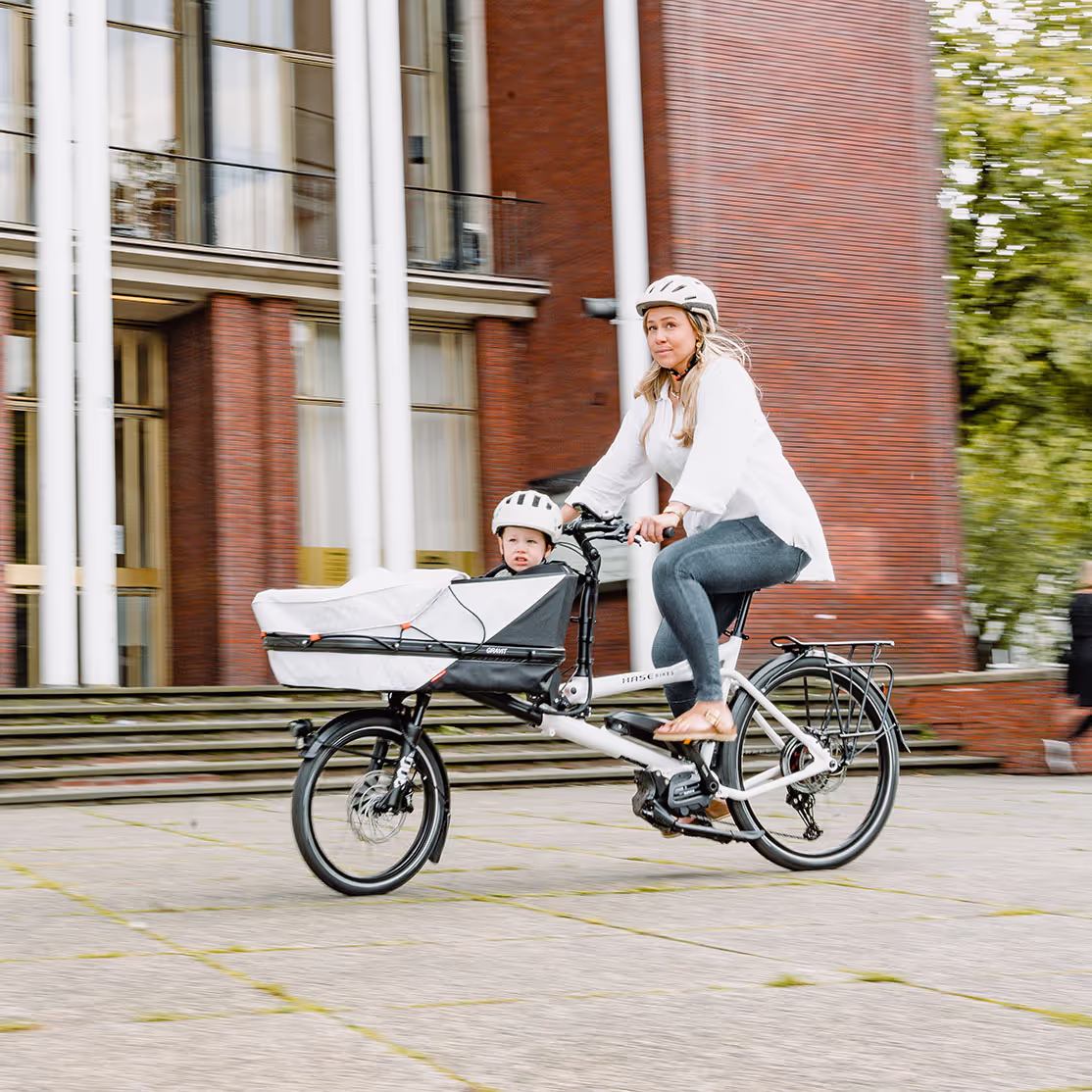 66bdbaafa49981c0508eaa7c_Gravit City E_vor_Hallo Hase Gravit CITY E – Compacte elektrische cargofiets met maximale mogelijkheden - Afbeelding 1
